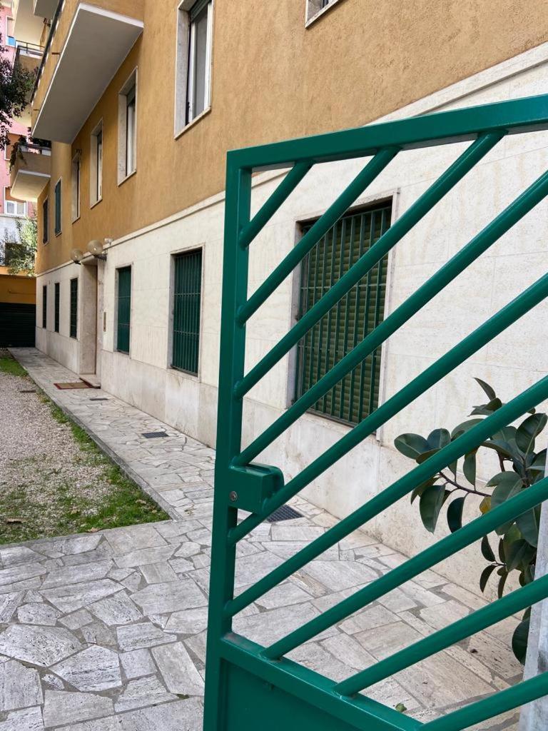 Superior Apt Next Colosseo A/C Wo Fi 3 Bedrooms Rome Exterior photo